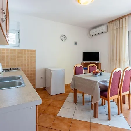 Ferienwohnung Fur 3 Personen Ca 40 Qm In Crikvenica, Kvarner Bucht Und Umgebung - B52603 Apartman Crikvenica